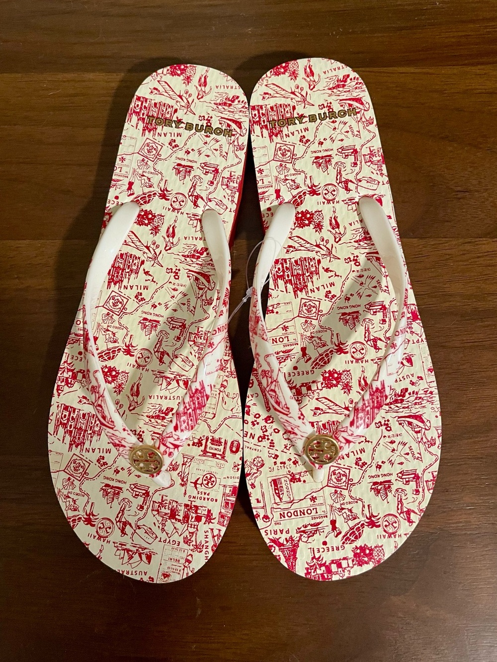 Tory Burch Thin Logo Flip Flops in Red Destination Print